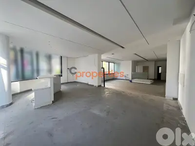 Office for rent in Gemayzeh مكتب للإيجار في الجميزة CPBWW131