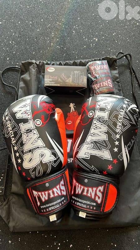 boxing gloves 9