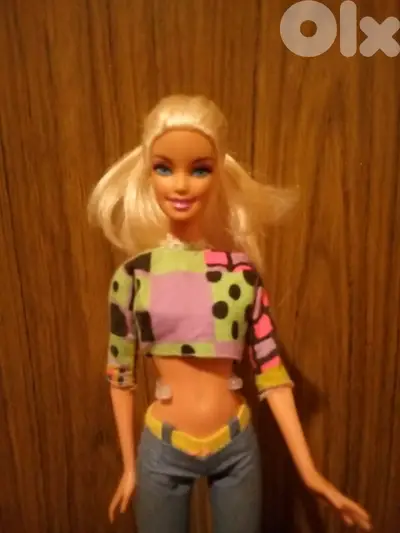 Barbie Mattel 2010 Great doll flexi legs in Outfit+Boots=28$