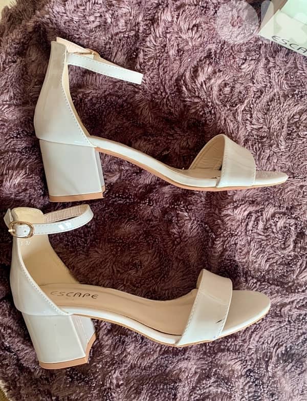 beige heels size 37 3