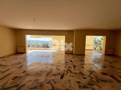L17404 - Villa For Sale In A Prime Location in Chalimar, Baabdat