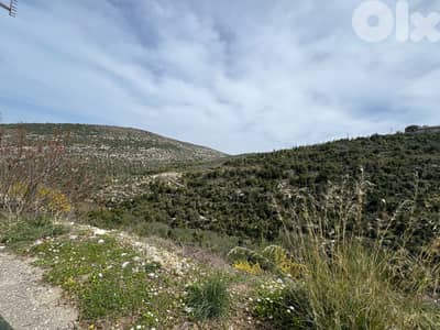 Land for sale in Batroun - أرض للبيع في البترون