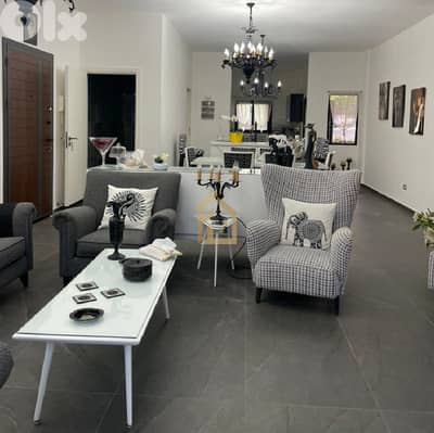 Apartment for rent in Achrafieh EA41 شقة للإيجار في الأشرفية