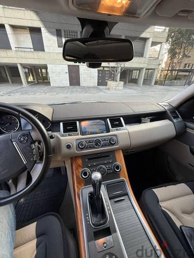Super Clean Range Rover 2010 Luxury بحالة خارقة