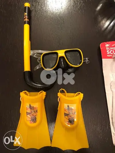 masque for swiming and snorkeling for 3 -4 years