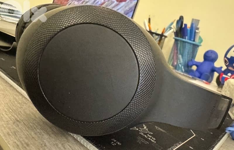 headphones 1