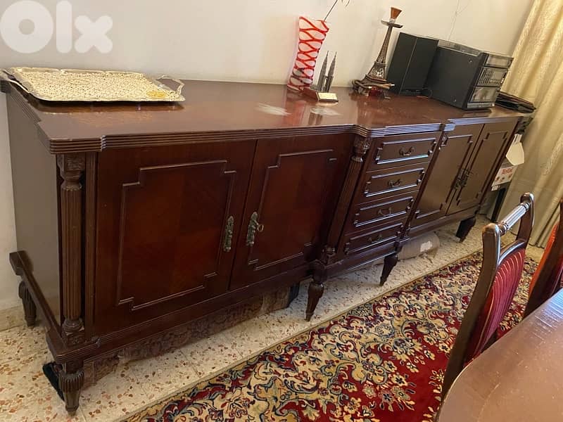 Full dining room for up to 10 persons 4