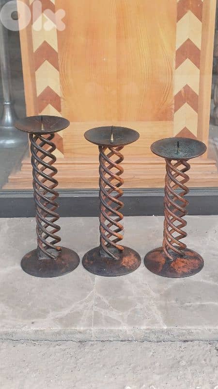 antique 0