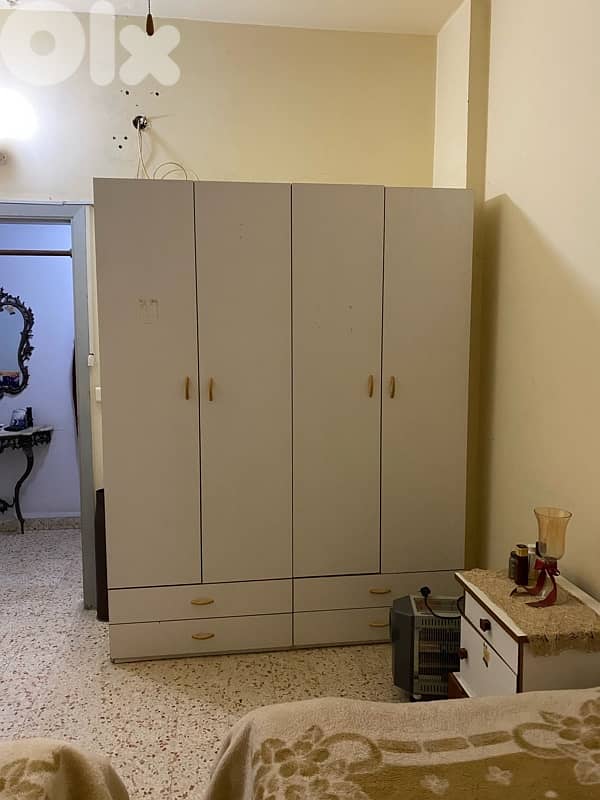 Full Bedroom with 2 single bed 0