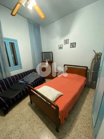 1 bed double size with mattress and 2 nightstand