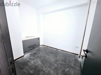 AH-HKL-346 Prime Renovated Office with Security & 24/7 Electricity