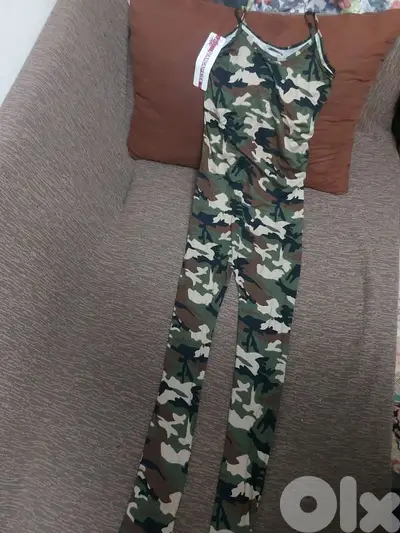 للبيع افرول نسائي
