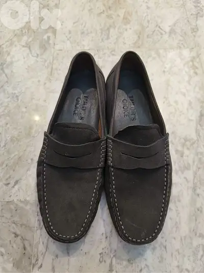 Grey shoes size 40