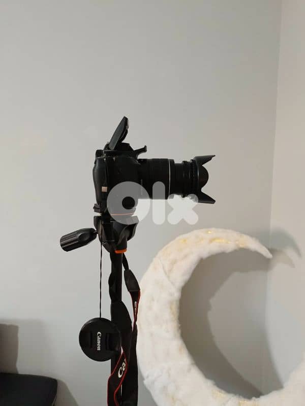 Canon EOS 1300D 2