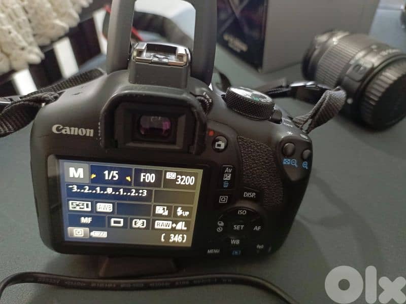 Canon EOS 1300D 7