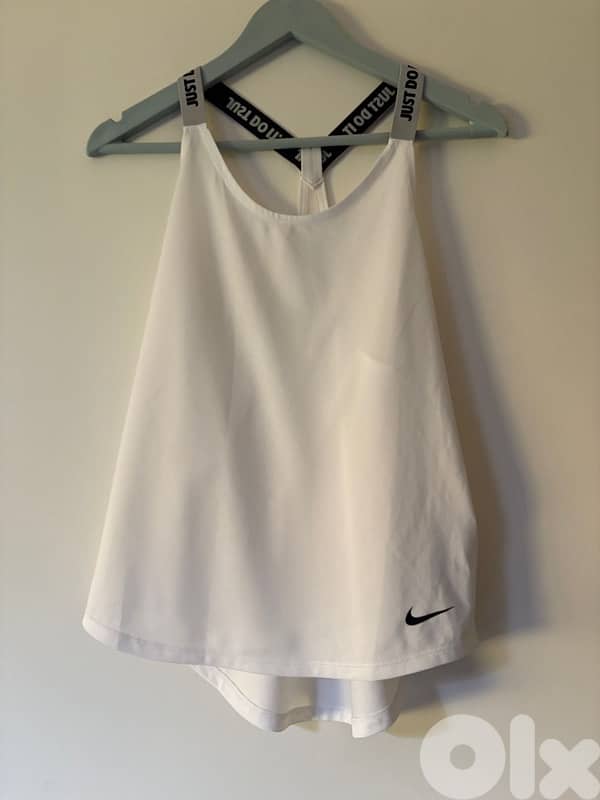 Nike sports Top 0