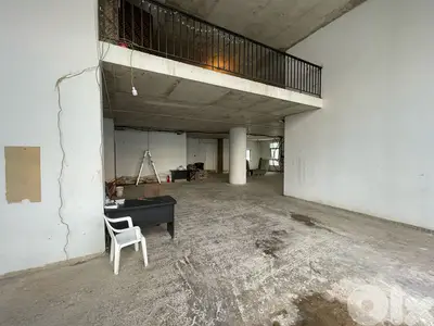 JH25-4042 Car Showroom 900m2 for rent in Ras Beirut, $ 20,000 cash