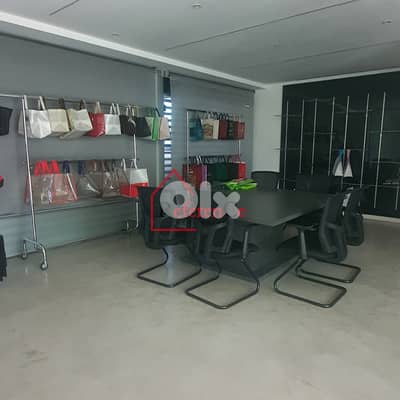 Very prime office for rent in dora مكتب مميز جدا للإيجار في الدورة