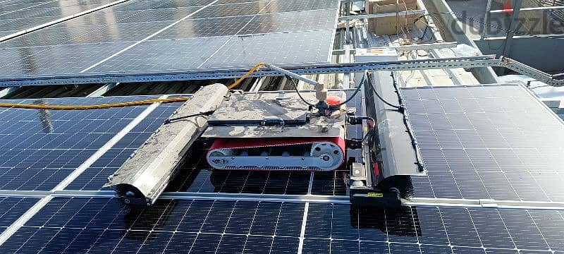 Robot for Solar panels cleaning 4