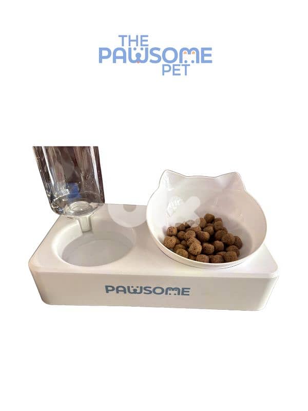 Pawsome's cat feeder with tilted bowl 0