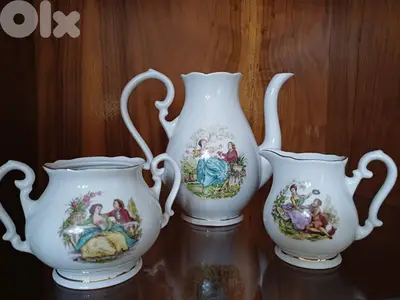 Vintage tea pot set