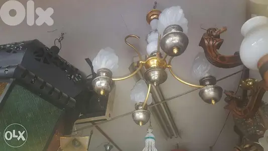 ثرية قديمة 4 لمبات مميزة