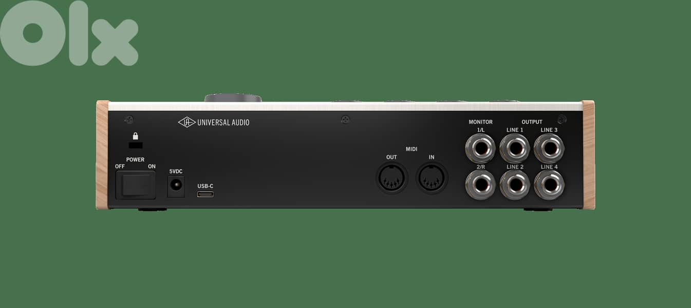 Universal Audio Volt 476P USB Recording Studio 1