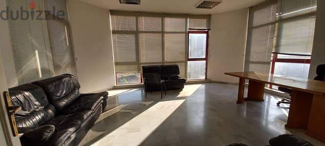 Luminous and Spacious office for rent!! Prime location!