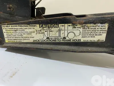 old jack lifter for big jeeps and trucks