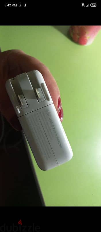 MACbook charger 3