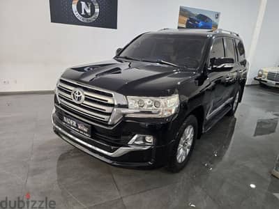 Toyota Land Cruiser V8 2016 Full Service History