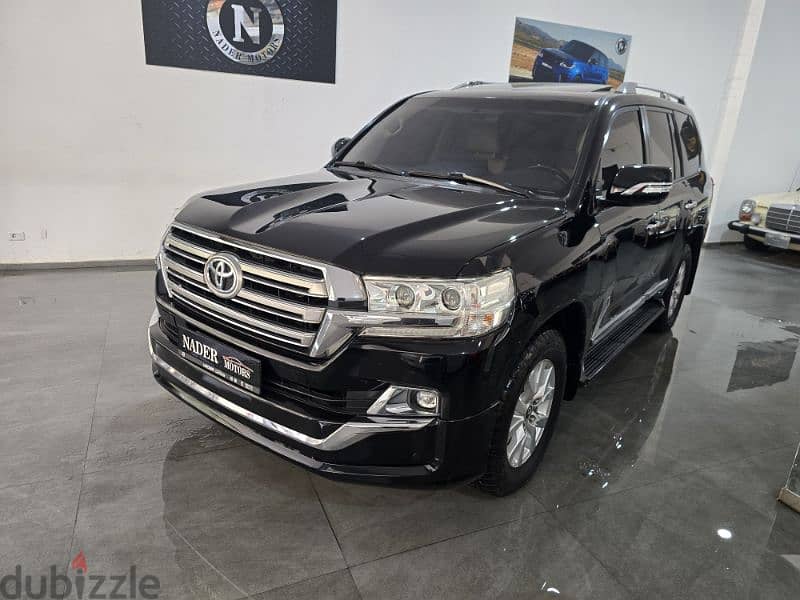 Toyota Land Cruiser V8 2016 Full Service History 0