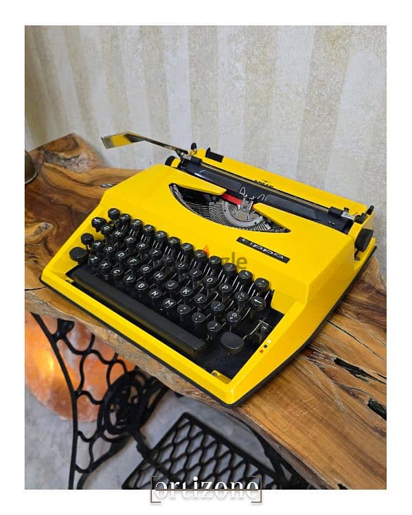 Adler tippa typewriter dactylo 0