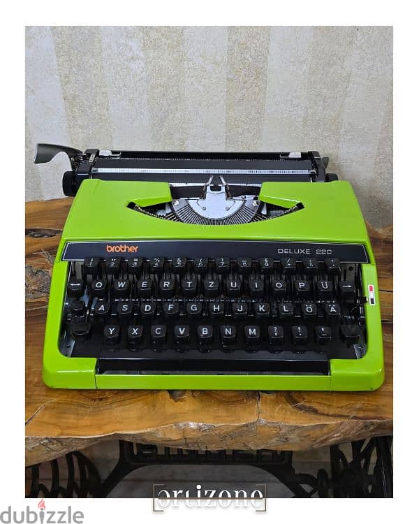 Brother Deluxe 220 typewriter dactylo 0