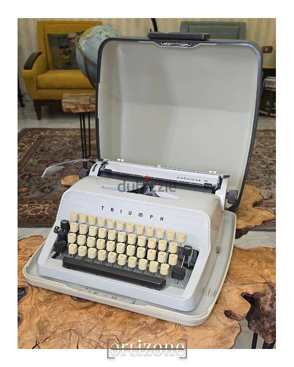 Triumph gabriele 10 typewriter dactylo 0