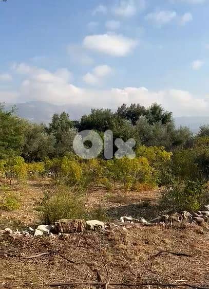 400 SQM Land in Ain Zein, Chouf Overlooking the Mountains 0