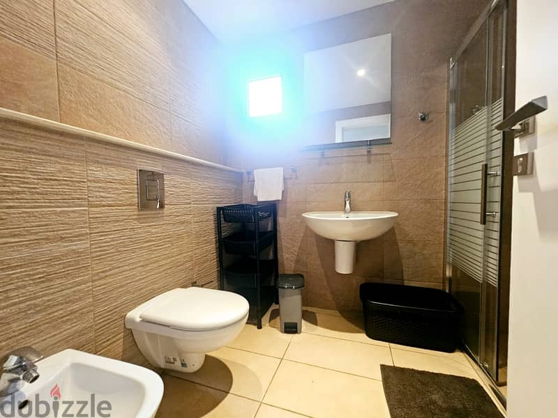 AH-HKL-351 330SQM Apartment for rent in Achrafieh 5th floor 12