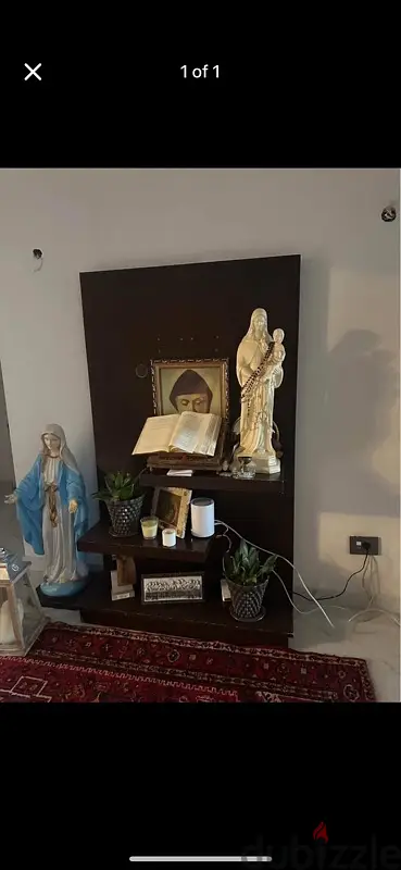 Tv stand