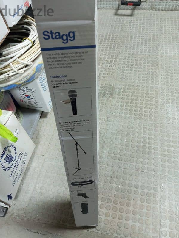 stagg microphone and stand 4