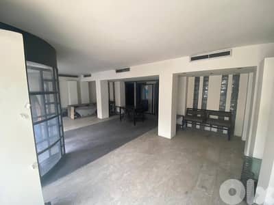 200 Sqm Garage / Shop + 150 Sqm / Offices  for sale in Nahr El Mot