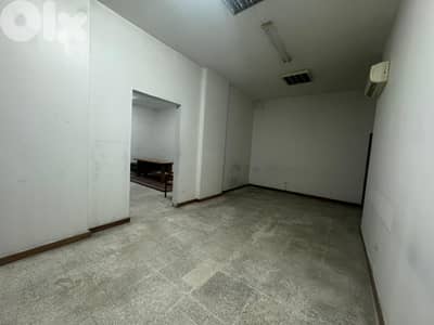 GMC162RAJ - Store for rent in Jdeideh - محل للإيجار في الجديدة