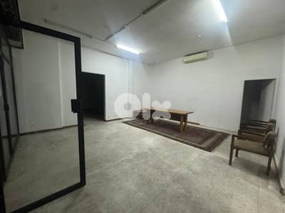 GMC162RAJ - Store for rent in Jdeideh - محل للإيجار في الجديدة
