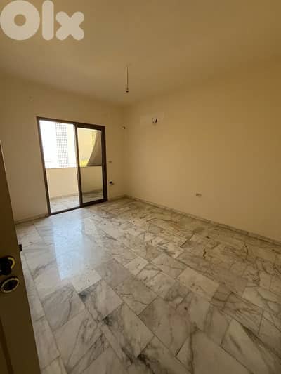 Apartment for sale in Beirut - شقة للبيع في بيروت