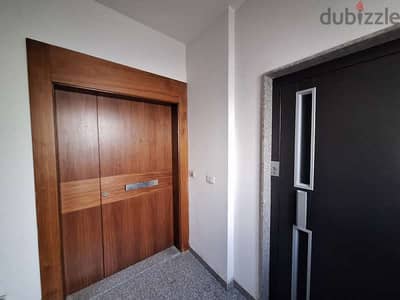 Spacious Office for Rent in Jisr El Bacha