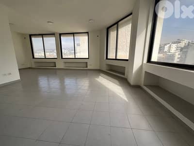 Office for rent - Commercial Building - Open View- Prime Location