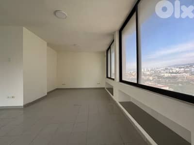 Office for rent - Commercial Building - Open View- Prime Location