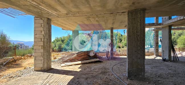 Under Construction 950 m2 Villa 4 Sale in Klayaat-Keserwan - القليعات