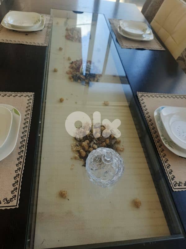 Full Wooden Dining Table with 6 Leather Seaters 3