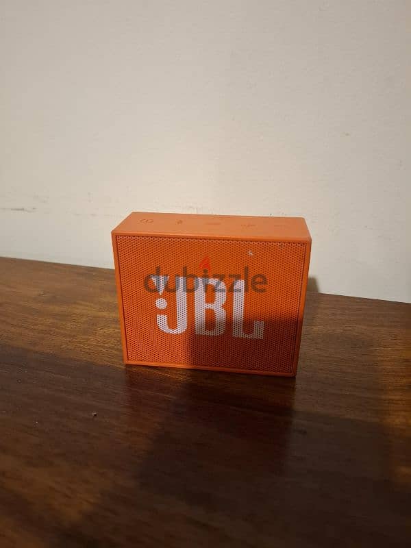 JBL speaker 0