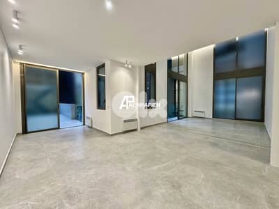 Terrace - Duplex For Sale In Achrafieh - شقة للبيع في الأشرفية